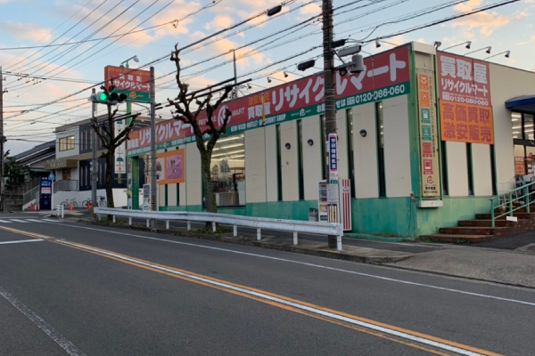 名東区<br>極楽交差点西側