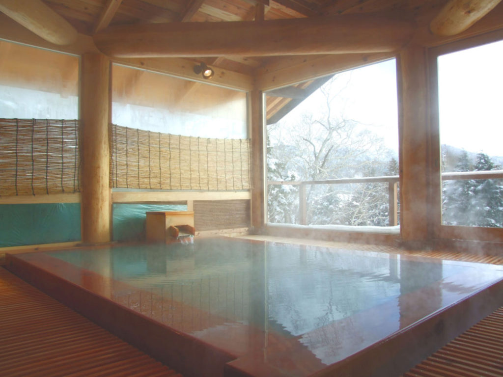 宿泊/標高1800ｍに湧き出す乳白色の名湯　万座温泉