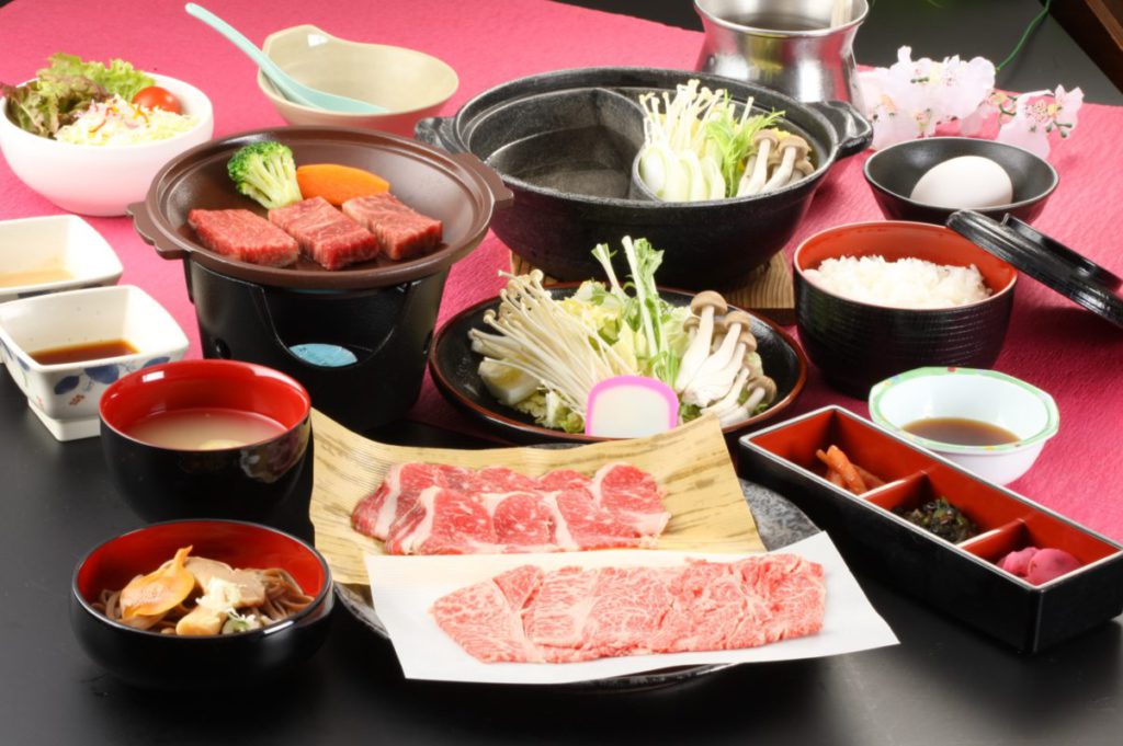 日帰り/南信州さくらんぼ狩りとブランド牛食べ比べ