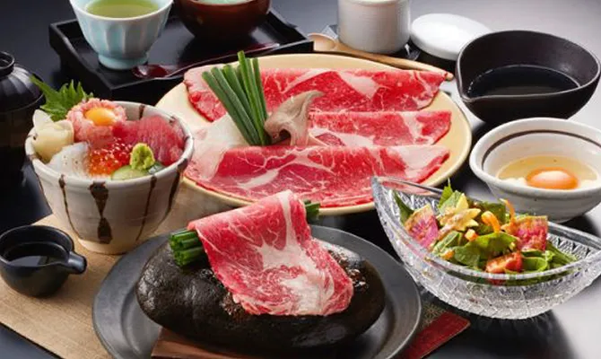日帰り/伊良湖マスクメロン食べ放題と豊橋和食ランチ🎀3㌽＜一宮発＞