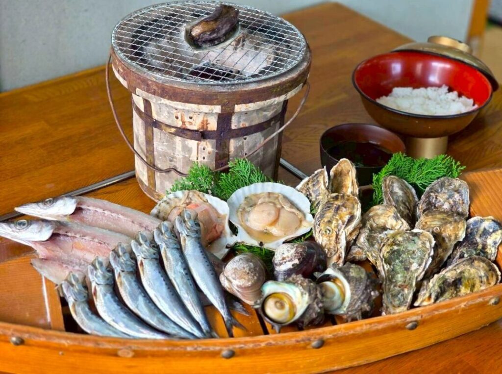 日帰り/伊勢志摩中央市場で食す「あわびの踊り焼き」付 舟盛り海鮮七輪BBQ🎀２㌽