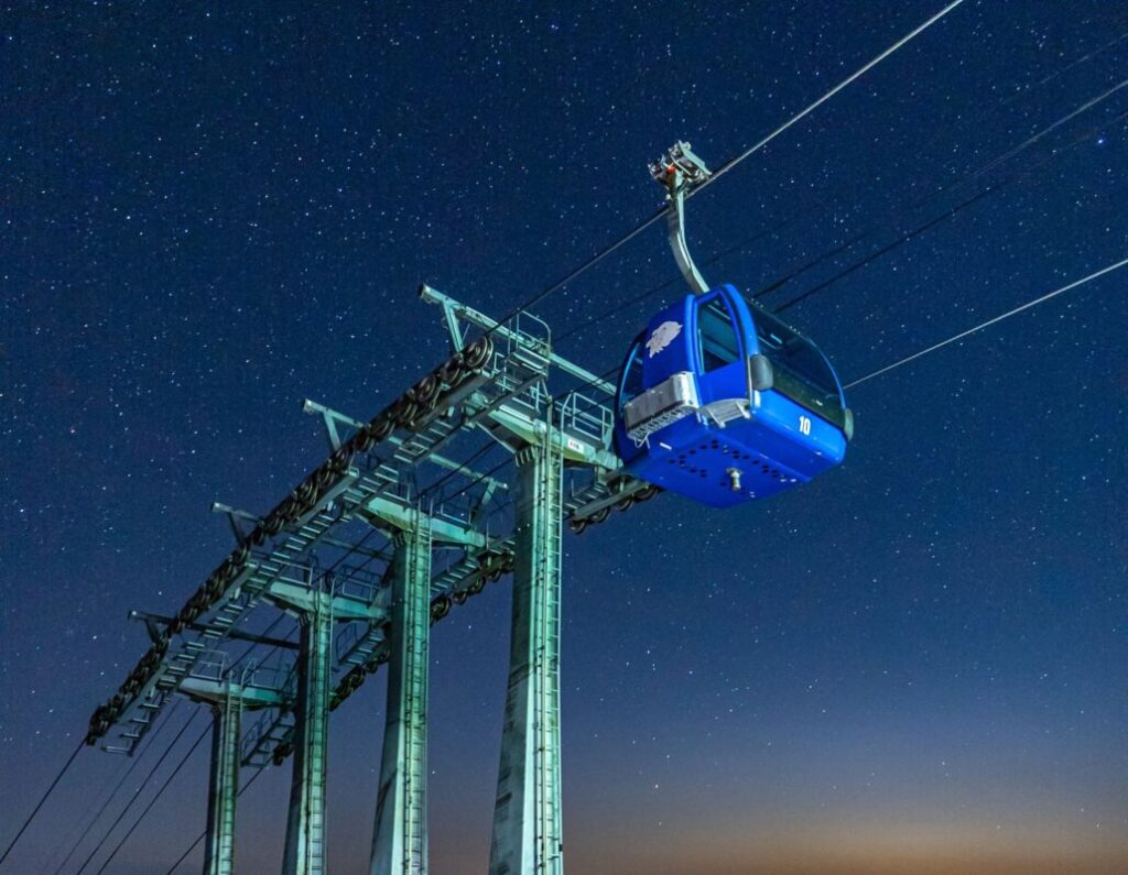 １名参加ＯＫ！　トイレ付バスで行く　【名古屋駅発】＊１泊４食付＊ 『標高１５００ⅿ天然の涼しさと満天の星を求めて ｉｎ 苗場』