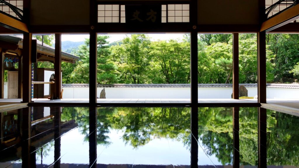 宝徳寺風鈴まつり＆夏の床もみじ　四万温泉【お一人様OK！】