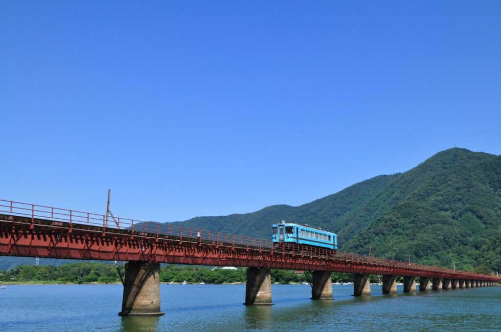 日帰り/京都丹後鉄道 海上列車と海鮮うにしゃぶ・のどぐろ・金目鯛御膳