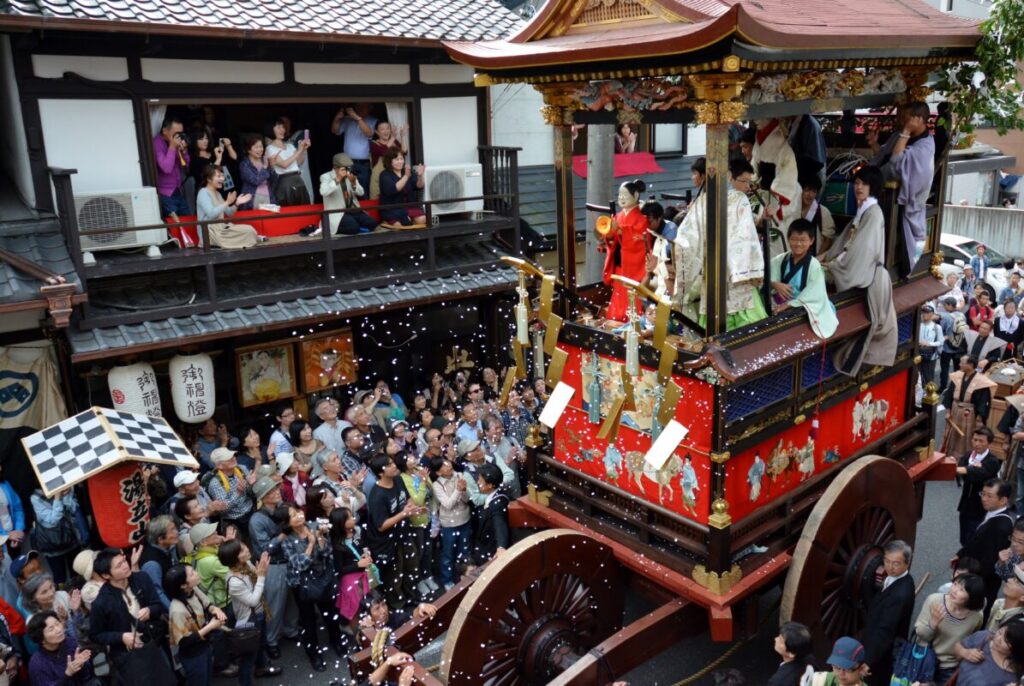 日帰り/湖国三大祭り 大津祭と千成亭の近江牛御膳